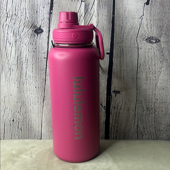 NWT Lululemon Back To Life Sport bottle 32oz. Pink - Picture 1 of 9